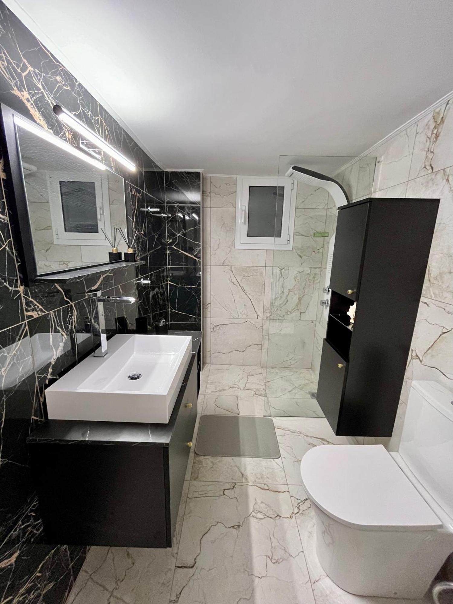 Emerald Luxury Apartments - Ath Airport Spáta Esterno foto